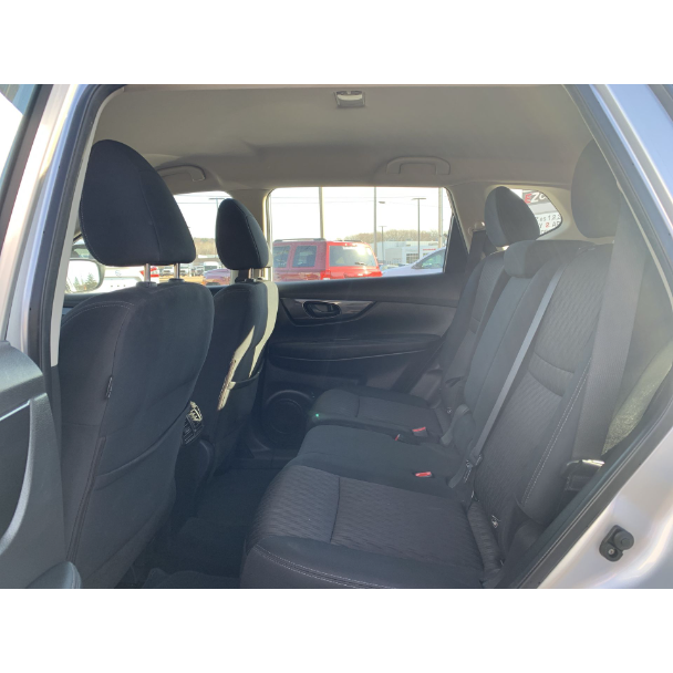 EastonMotorsWI's tweet photo. Get ready to take on the world in style with the 2020 Nissan Rogue S from Easton Motors! It's time to level up your ride game. 🚗✨ Stock:A735BB #RidingInStyle #EastonMotors #Easton #Preowned #Used

Click here! 👉 https://t.co/G1c09WlcwJ https://t.co/MFT9bjnhpl