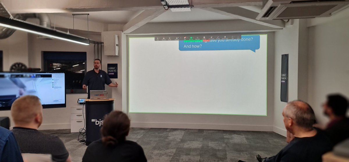 dotnetnotts's tweet image. Next up we have @mrlacey talking about &quot;Docs and Testing - Spec and Test Plan&quot;! #dotnetnotts