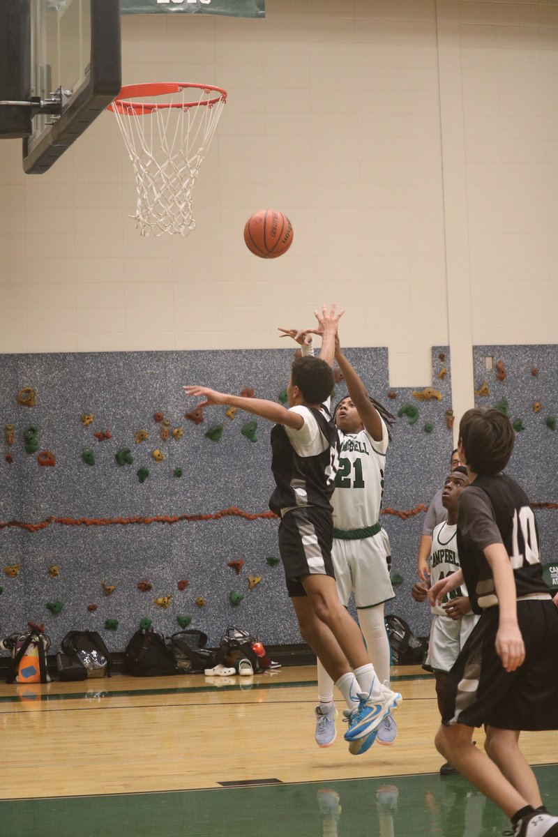 CampbellMSBask1's tweet photo. Here are some pics from last week game…Great job last week…Thanks @robertsartcfisd for the great pics…Go Gators…@GatorMSFootball @CampbellGators @CyRidgeMbb @CyCreek_Hoops https://t.co/L15n74NTTv