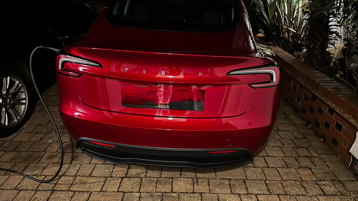 PhilTWilliams's tweet photo. @TeslaOwnersUK @Tesla Tesla #2 https://t.co/L1cDgMF9po