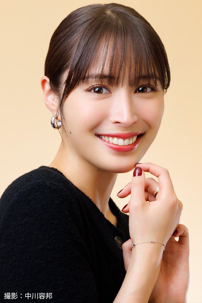 dr_asura_drama's tweet image. 📢4月スタート
#広瀬アリス フジテレビ #月9 初主演
ドラマ 『366日』
┈┈┈ ❁ ❁ ❁ ┈┈┈

今年は4年に一度のうるう年💫
#HY の楽曲「366日」に着想を得た
オリジナルラブストーリーをお届けします🤍

ー毎週月曜よる9時放送ー

▼番組公式HP
fujitv.co.jp/366days/

#ドラマ366日