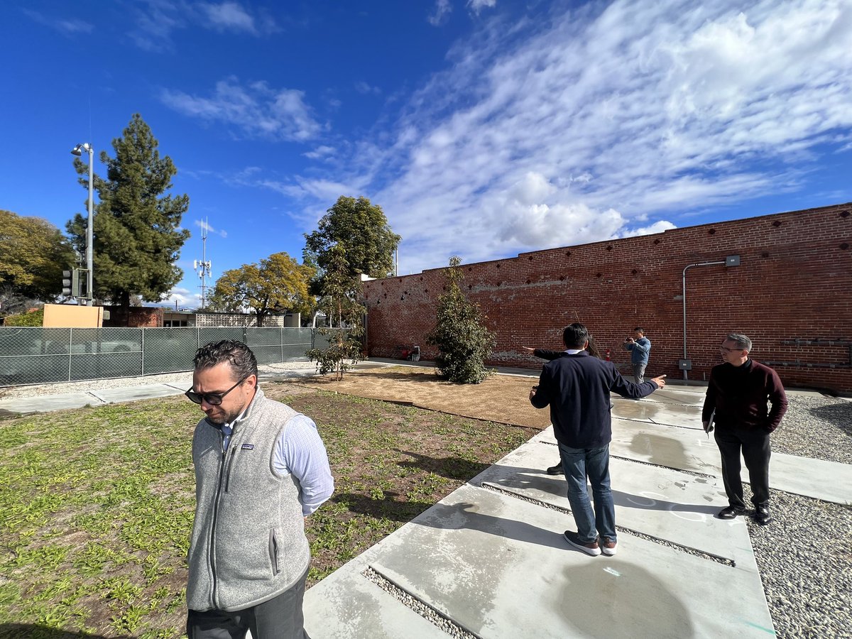 Barney Santos 🇺🇸🇸🇻 tweet media