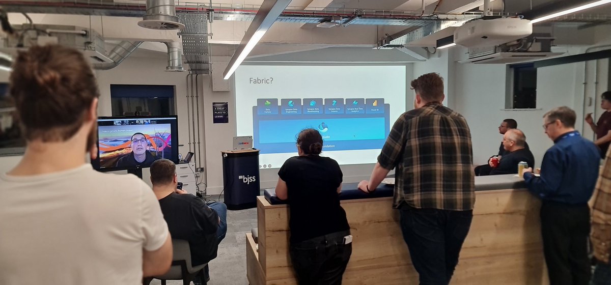 dotnetnotts's tweet image. And now the first of our remote speakers with @DanBenitah talking about &quot;Narrow Window Package Delivery - Realtime Insights with Microsoft Fabric&quot;! #dotnetnotts
