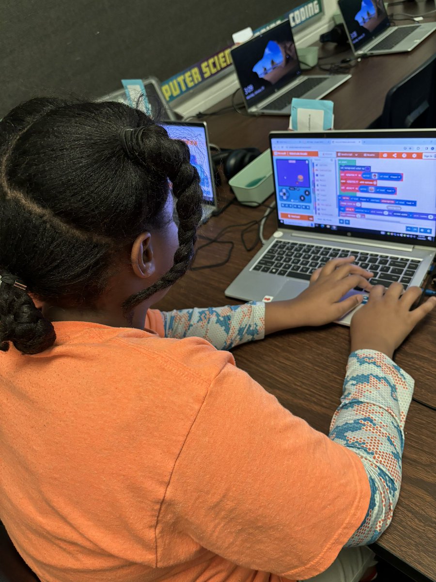 K Nicki Walker tweet media