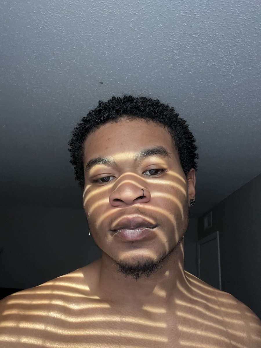 tankaworm's tweet photo. Rarely show my face on here 🙈 https://t.co/fmo5anrqFC