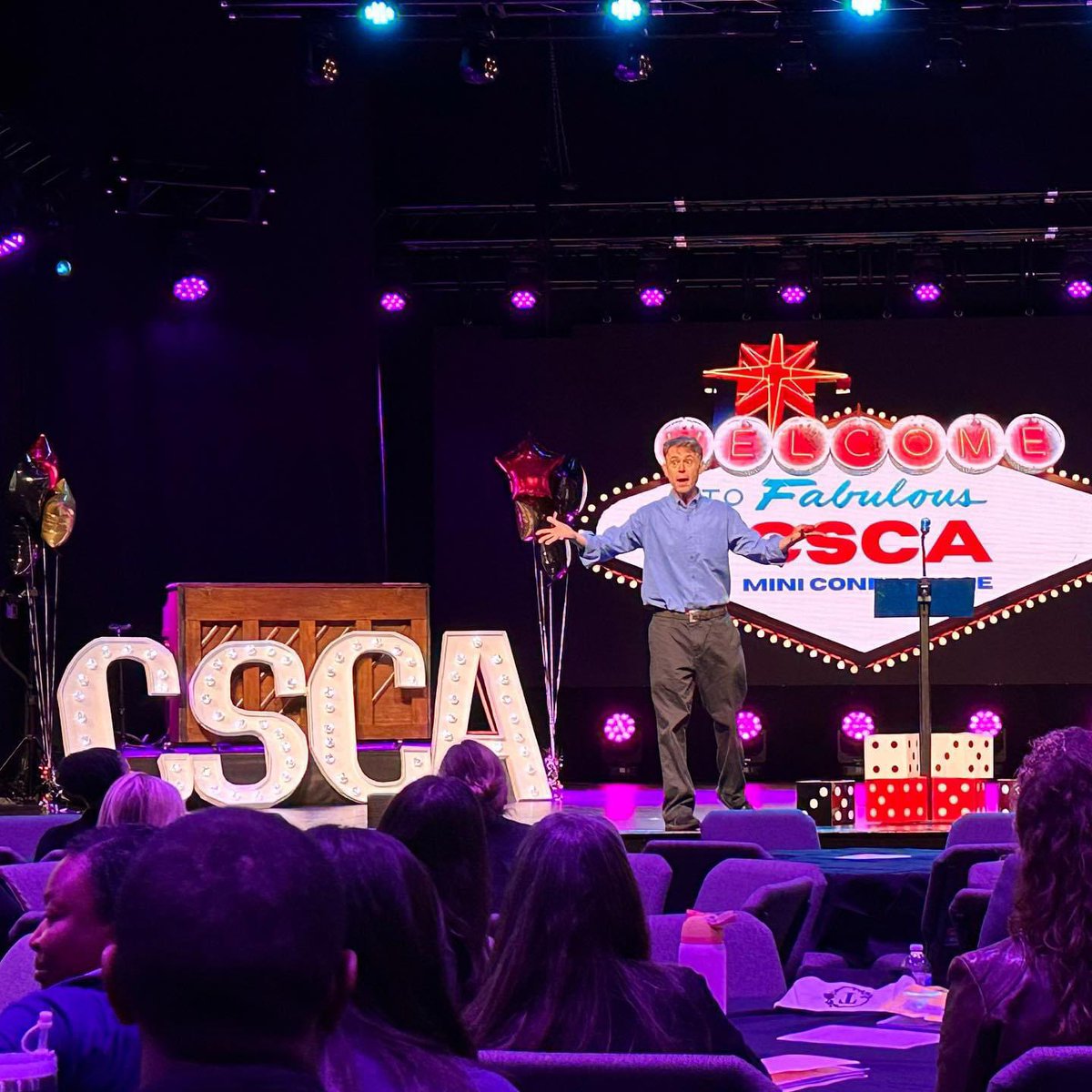 FlowCircus's tweet image. So much fun energizing the audience at the @WeAreCSCA conference on Friday. 

What a great backdrop! They were definitely “All In!”