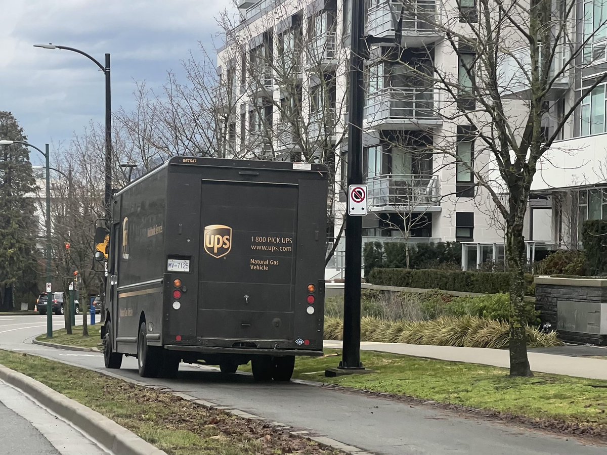 IcemanYVR's tweet photo. Hey @UPS_Canada are you freaking serious??? He drove over the curb so he could park in a fully separated bike lane. #vancouver #parkedinthebikelane https://t.co/r1obTS2uAw