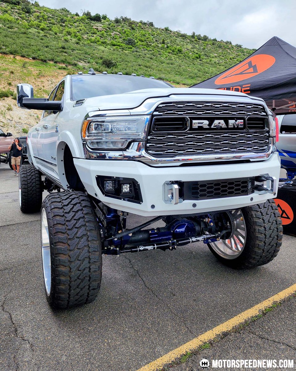motorspeednews's tweet photo. RAM 3500 👌
Truck Fest 2023
https://t.co/c6QswS07FE https://t.co/y8LnUmZBvy