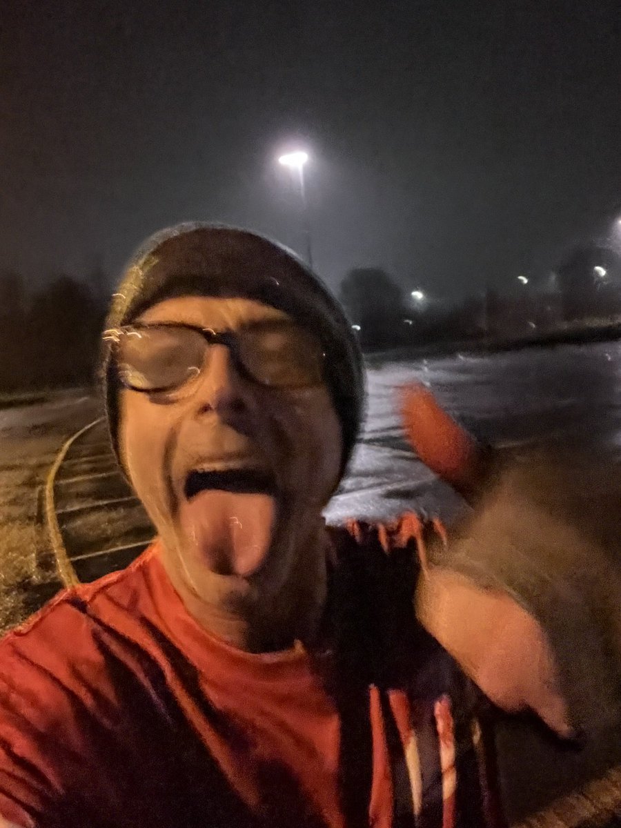 GBMC73's tweet photo. 🤓 Day 29 of @REDJanuaryUK done in the rain ☔️ with the Elvet Striders tonight 🔥
👉🏻 Really lovely group of people and loads of encouragement which is good for someone as needy as me 😂 #LastTwoDays of 🏃♂️ challenge and wa done ✅ https://t.co/PPA8eYjbMo