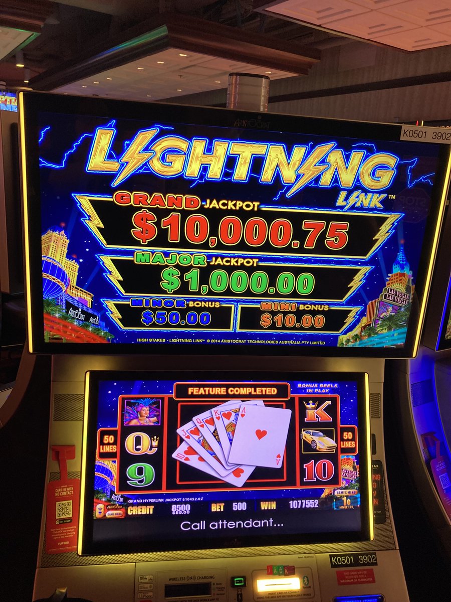 JACKCleCasino's tweet photo. the only thing getting us through this cold Monday are these lucky #winnersfromtheweekend! π https://t.co/i5XtNIWoZO
