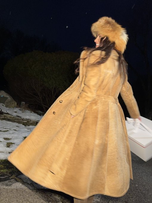 ❄️ hibernation mode ❄️ https://t.co/7dRkz0M67A<a href="/tag/hustlebootytemptats"class="tags"><span>#hustlebootytemptats</span></a><a href="/tag/paulheymangirls"class="tags"><span>#paulheymangirls</span></a><a href="/tag/wwehal"class="tags"><span>#wwehal</span></a>