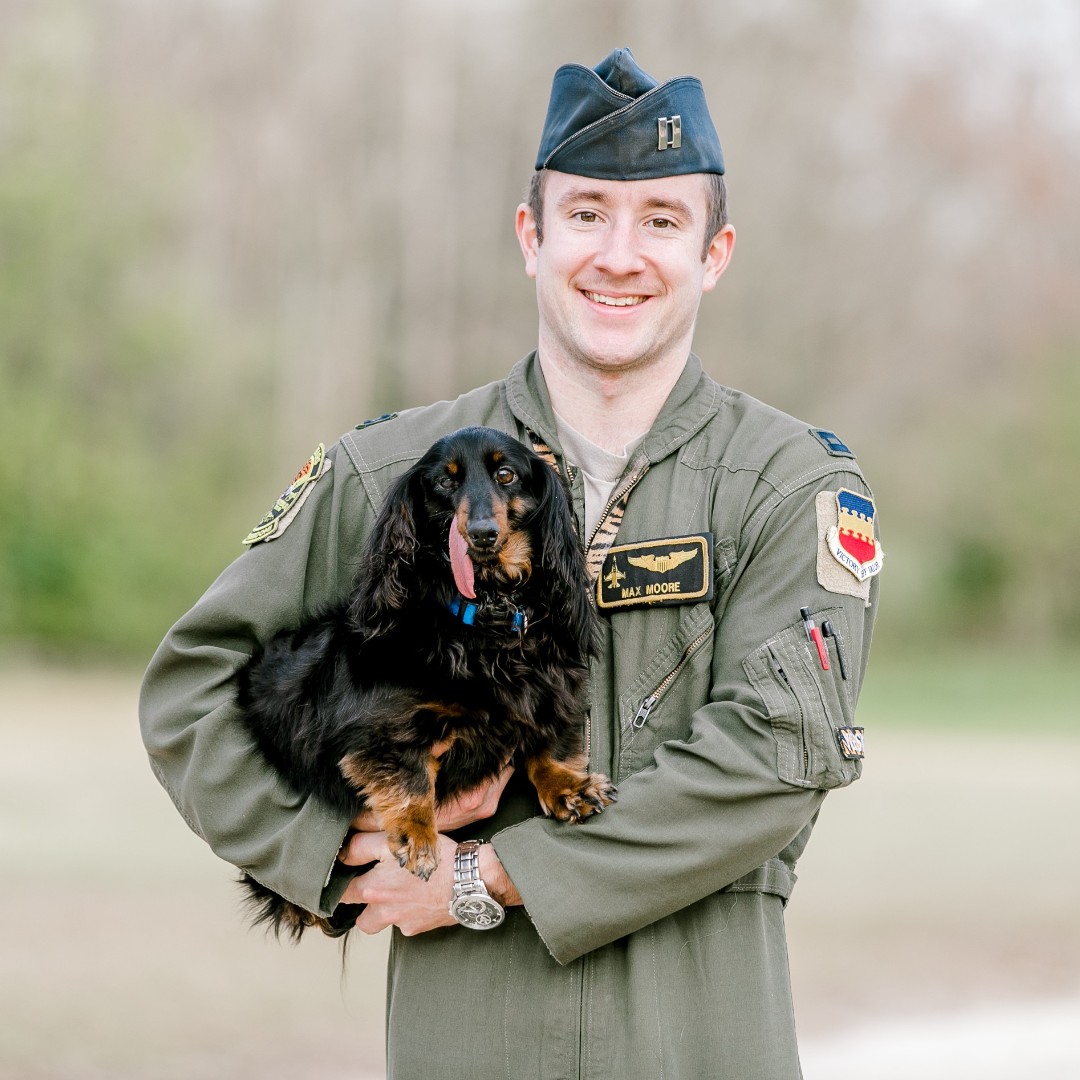 DogsonDeploymnt's tweet photo. As we await the opening of nominations in 3 days for the 2024 #AmericanHeroPetOfTheYear & #DoDMascotCompetition let's take a stroll down memory lane with some past winners!
2020: Kali
2019: Elmer
2018: Peanut
#MilitaryPets #firefighter #police #firstresponders #DogsonDeployment https://t.co/hYD2vOpBQb