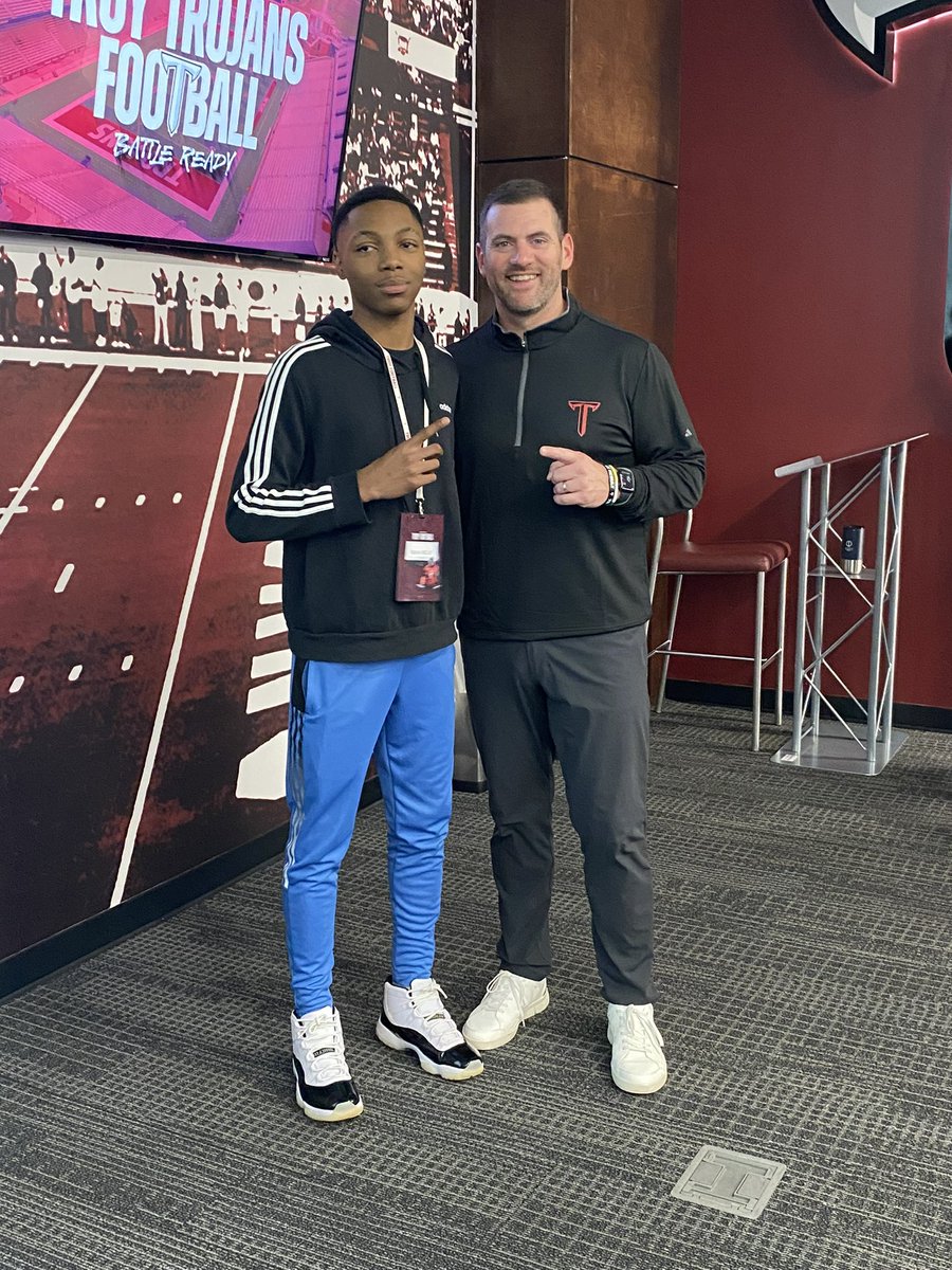 Had a great time at Troy’s Junior Day hoping to be back⚔️<a href="/GeradParker1/">Gerad Parker</a> <a href="/TroyRecruiting/">Troy Football Recruiting ⚔️</a> @Bama2A_Football <a href="/HallTechSports1/">Hall-Tech Sports</a> <a href="/CchStew/">LaBrian Stewart</a>