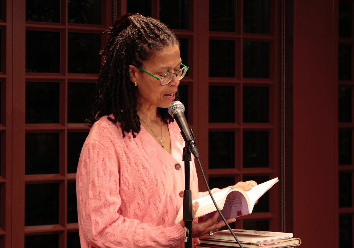 New at Jacket2: PennSound Podcast episode 77, an interview with Evie Shockley @seminewblack Listen here: jacket2.org/podcasts/evie-…