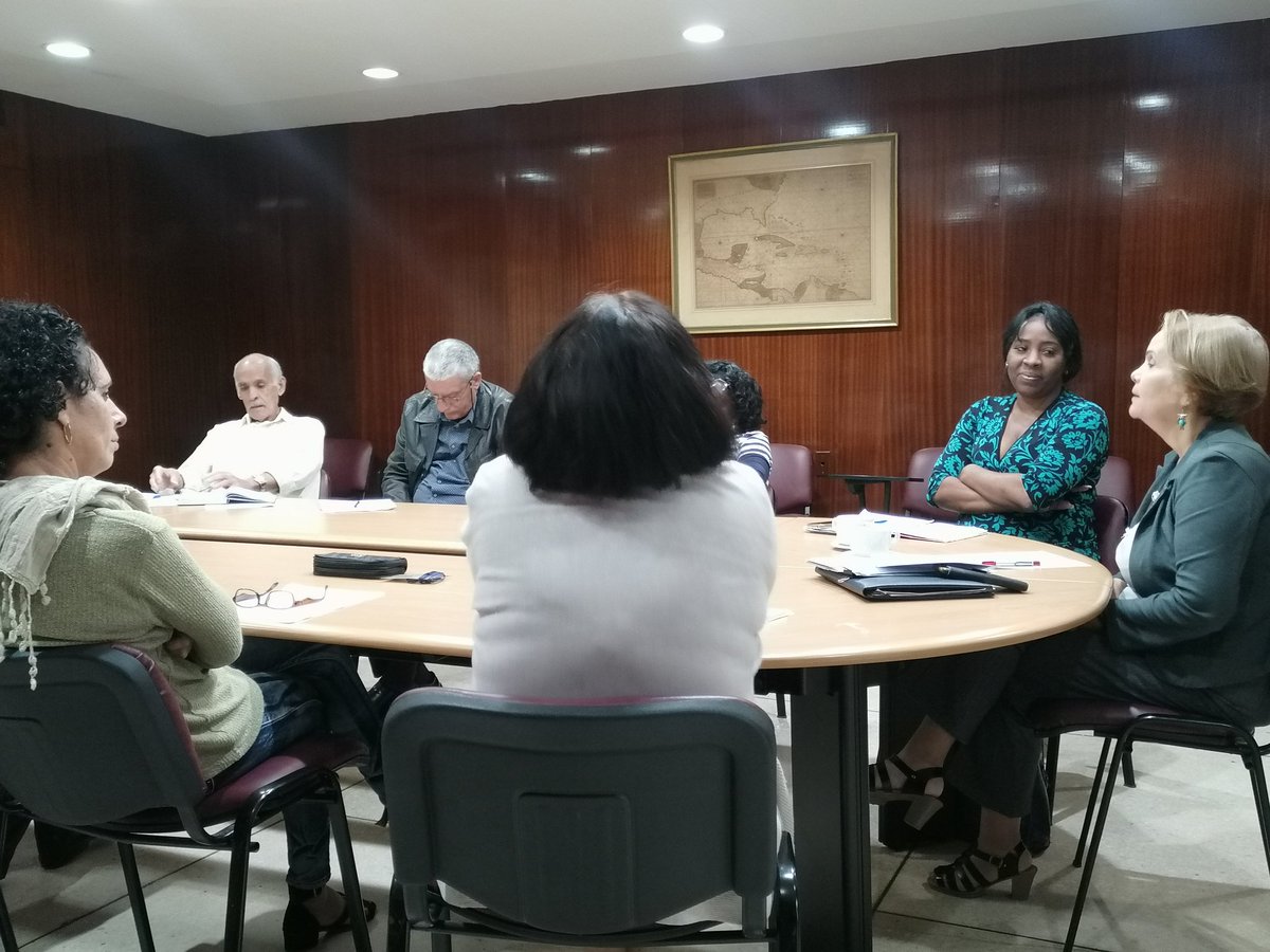 Muchas reflexiones para crecer.  Nuestra asamblea de balance todo un éxito.  #BancoCentraldeCuba