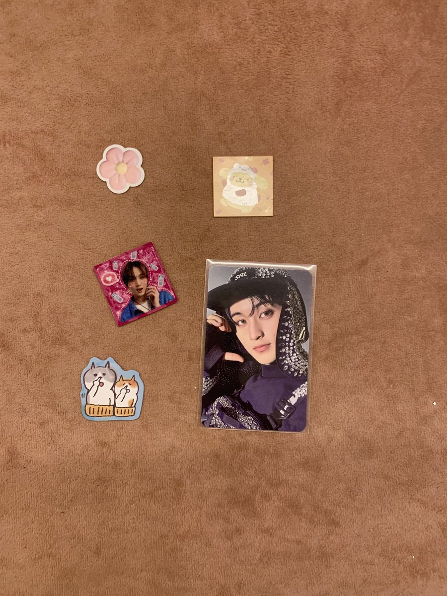 feedback mais que positivo para a gabs <a href="/aeongsaIes/">AEONG K-STORE ᡣ𐭩</a> que me enviou o markinhos! chegou tudo muito bem embalado e perfeito como sempre, obrigada ❤️❤️❤️