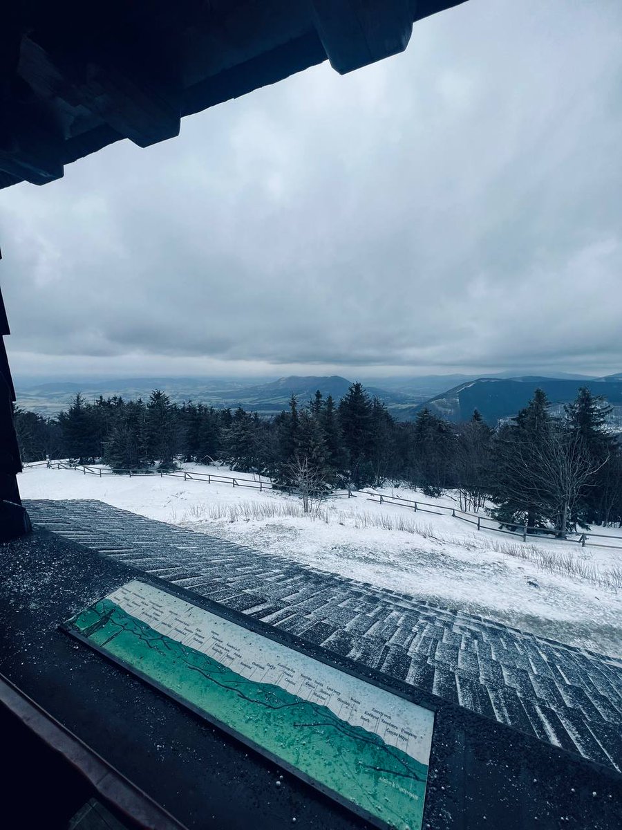 ivet_machova's tweet photo. #Pustevny (Czechia) is dominated by chalet complex made by architect Dušan Jurkovič. Jurkovič took inspiration from the folk architecture of the Carpathian Mountains and incorporated folk motifs found in Moravia's Wallach region and Slovakia into a unique Art Nouveau style. https://t.co/D1eVOvydCs