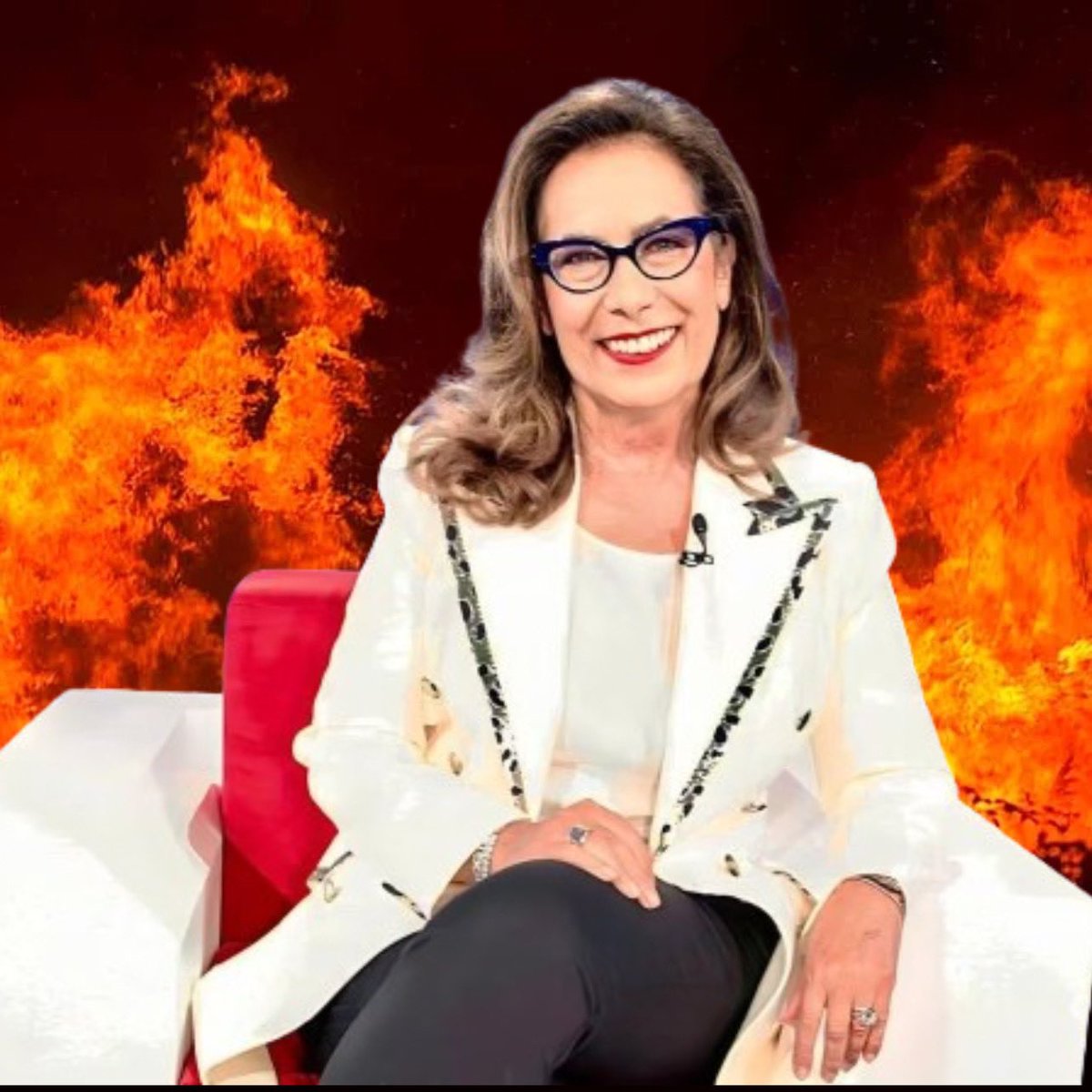 nathancamillo's tweet photo. Cesara Buonamici parlando la lingua della verità e portando in casa il pensiero del pubblico: 

#grandefratello https://t.co/V1PUsx6Pai