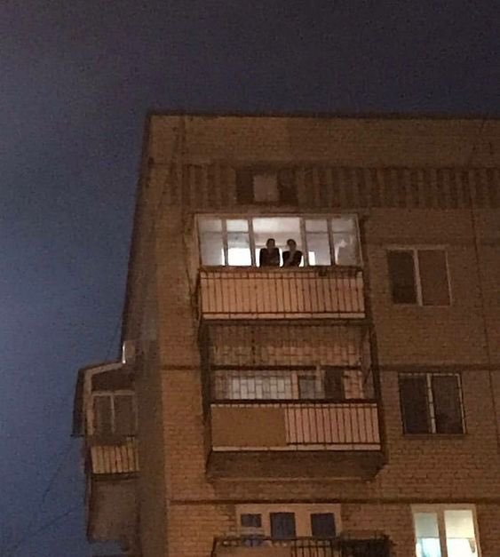 arkadasteroru's tweet photo. + Bir çözüm buldun mu? 
-  Evet 
+ Ne yaptın? 
-  Allah’a bıraktım.. https://t.co/XLV8fnvi9J