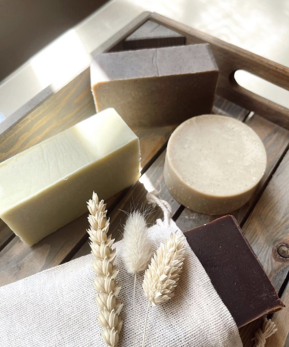 cellerpirineu's tweet photo. ▪️ #Sabó 100% natural i #artesanal fet amb #oli essencial de l'arbre del #té i argila verda, ingredients #ecològics Pes: 130 gr ▪️ 100% #natural and #handmade soap made with tea tree essential #oil and green clay. Made in #Andorra #Pyrenees https://t.co/U32wZqSdfQ