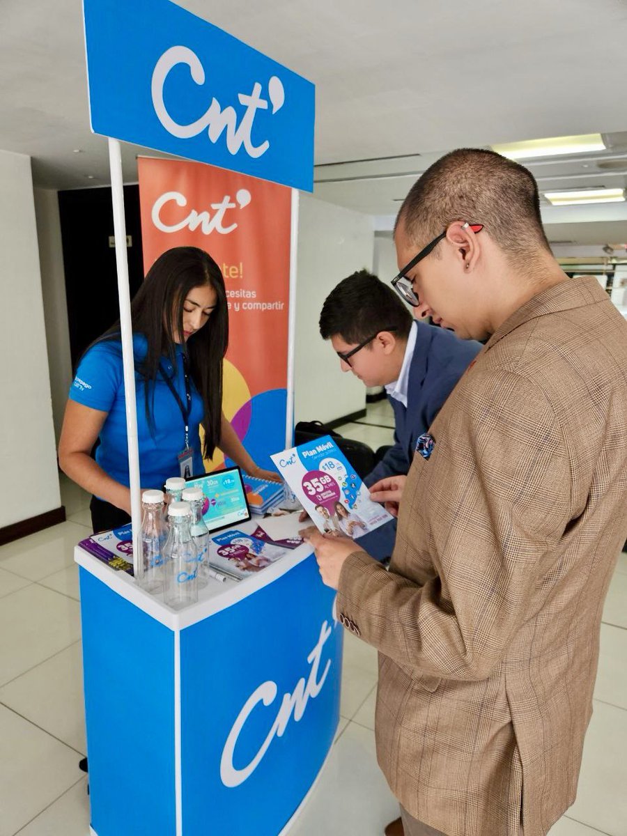 CNTinforma's tweet photo. ¡Los servidores públicos pueden acceder a un plan de telefonía móvil especial con @CNT_EC 📱!
La Corporación ha empezado a difundir este beneficio en entidades del Estado, como el Ministerio de Telecomunicaciones, donde los trabajadores conocieron en qué consiste esta oferta ✅. https://t.co/HNy5QXKznG