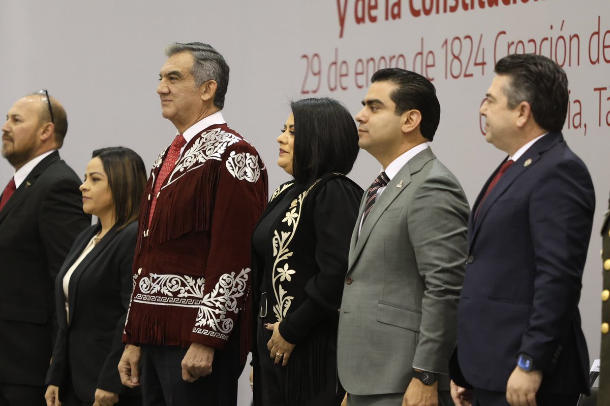 El Poder Judicial del Estado se une a las celebraciones por el Bicentenario de la Creación del Estado Libre y Soberano de Las Tamaulipas. 

Está mañana presenciamos la Ceremonia cívica de la conmemoración del Bicentenario de la Constitución Política de los Estados Unidos