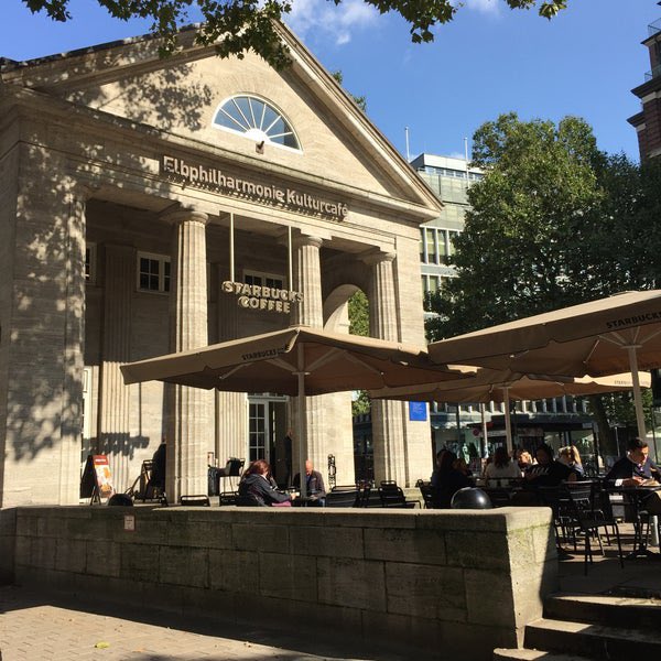 lnfrml's tweet photo. @miss_binch Starbucks in Hamburg, Germany https://t.co/rG8OIVP9de