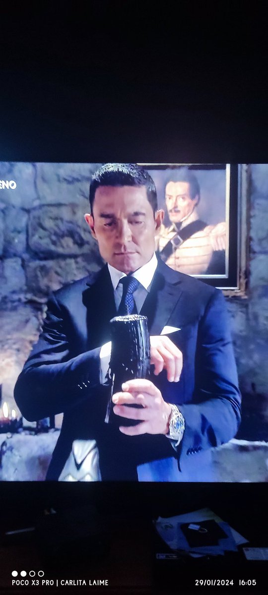 CarlitaLaime's tweet photo. @americatv_peru #ElMaleficioPeru ya Enrique se llevó a su primera Vistima, será capaz de encontrar el Perdón???. el Amor romperá #ElMaleficio

Mi guapo #FernandoColunga es 🤤🤤🤤🤤🤤🤤🤤🤤🤤🤤🤤😍😍😍😍 https://t.co/1VlbCeIYcJ