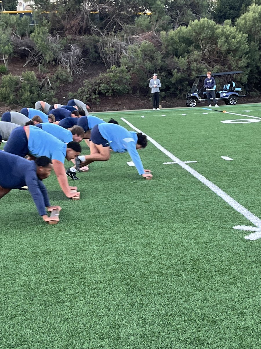 USDFootball's tweet photo. Iron Season Day 1 ✅

#GoToreros https://t.co/gjmyR48DBa