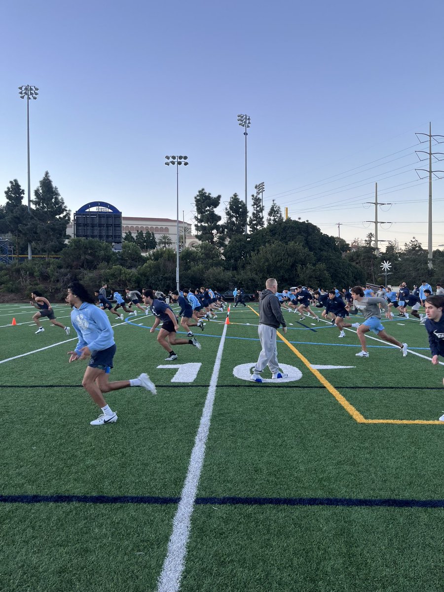 USDFootball's tweet photo. Iron Season Day 1 ✅

#GoToreros https://t.co/gjmyR48DBa