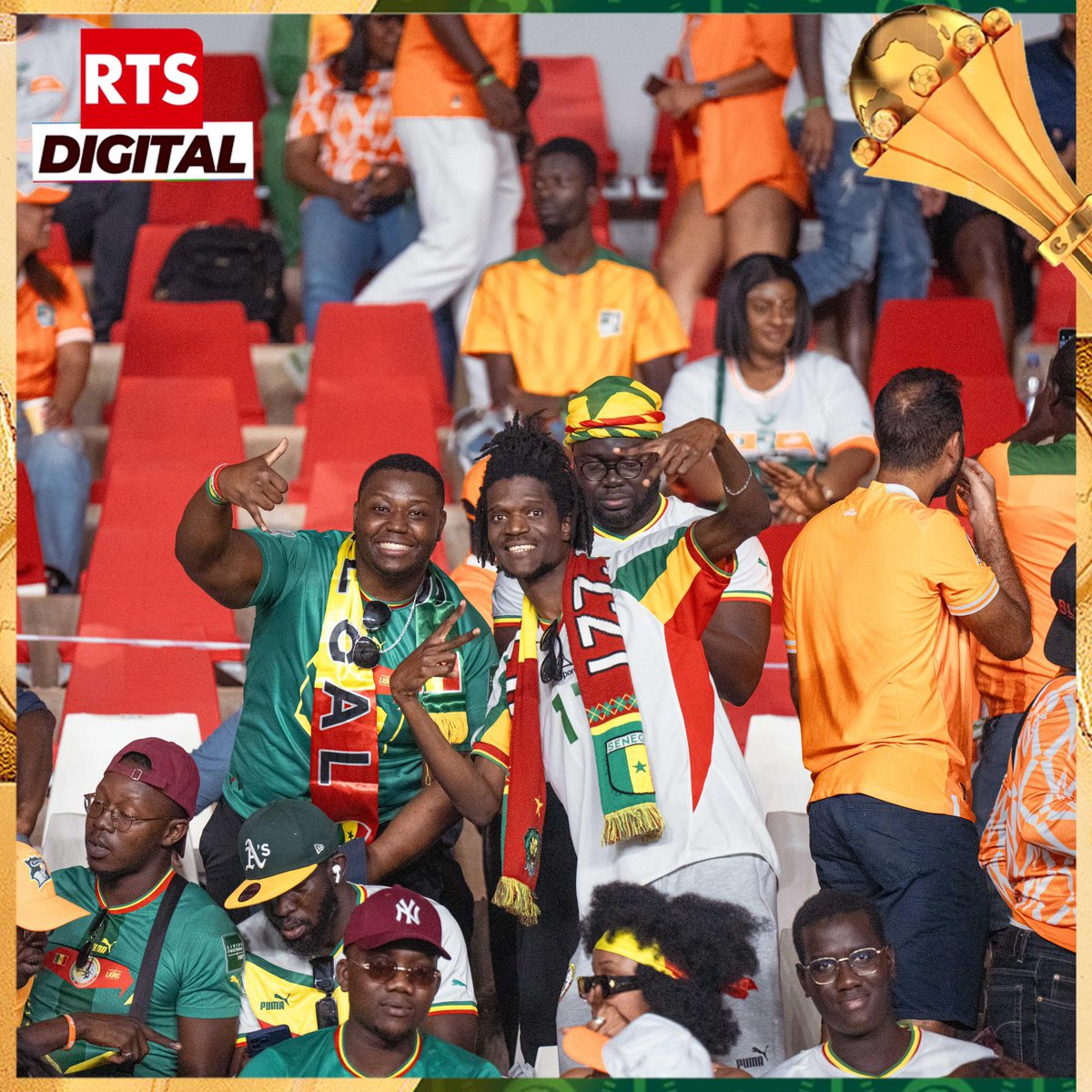 RTS1_Senegal's tweet photo. #CAN2023
Les supporters sénégalais se tiennent debout comme un seul homme pour pousser les Lions vers la victoire.
#12eGAINDÉ #ULTRA221 #ALLEZCASA #lebougui https://t.co/XgprxUglNV