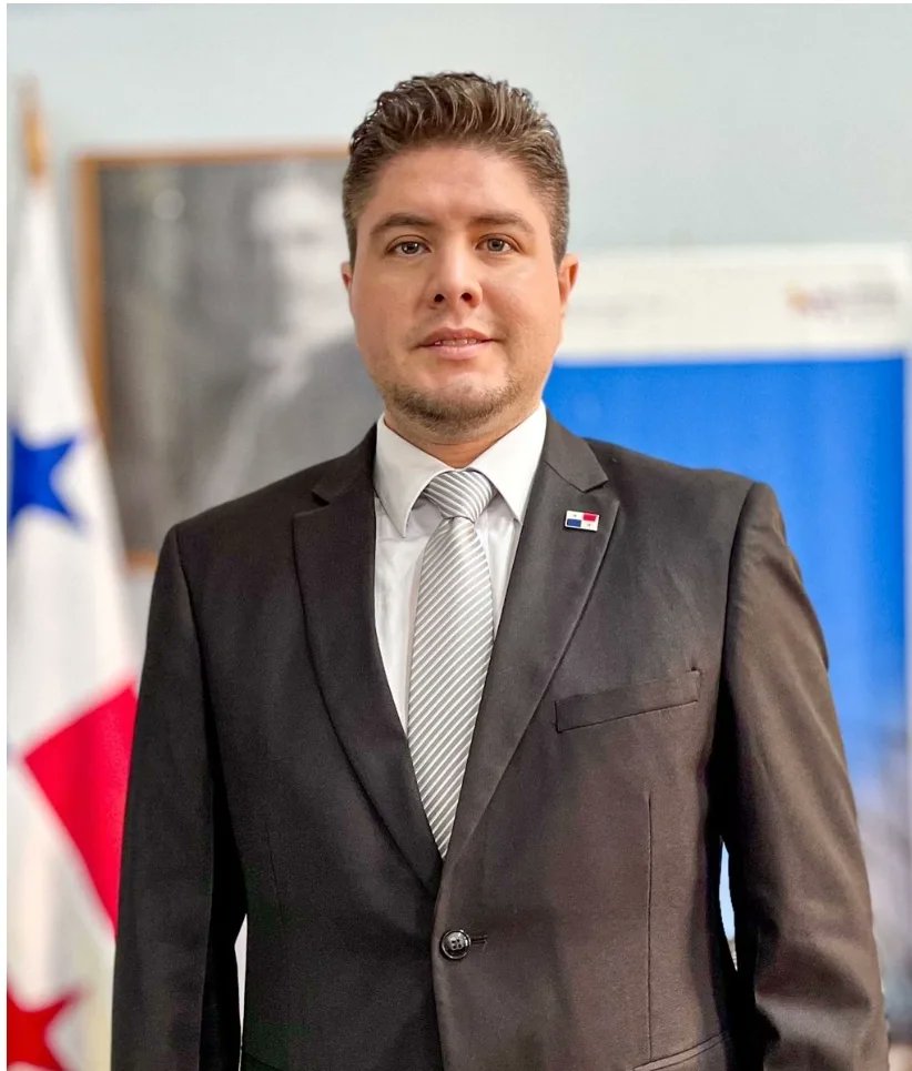 APADICOS1's tweet photo. Este Lunes 29 de de enero. 5:00 pm, Programa Radial #LineaDirectapty @KWCONTINENTE. Ing. Gustavo Cerrud, Director General de los Archivos Nacionales sobre el PROYECTO APAN Automatización de los Procesos Archivos Nacionales @RPublicoPanama @hamzahpty @ToribioDiazV https://t.co/ZGth44FXB6