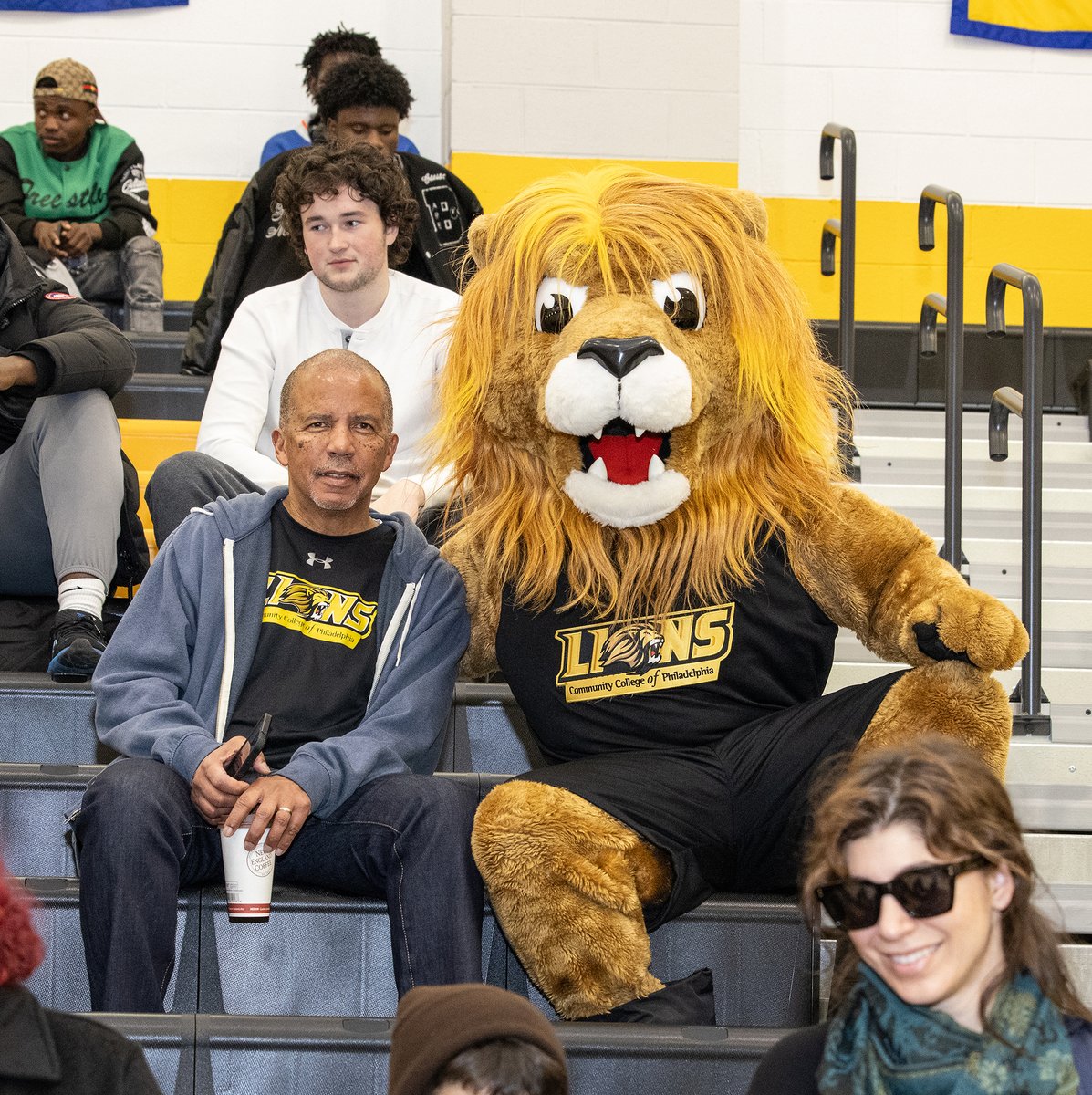CCPedu's tweet photo. Hey, Lions! 🐾

In case you missed our first ever Alumni and Family Fun Day, here’s a recap with some of the family and friends who joined us for an action-packed afternoon cheering on our student athletes! 🎉

Swipe to see photo ops with Roary!🦁 https://t.co/NiTlLR2nS4