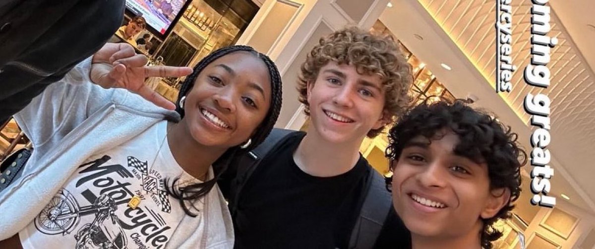 comfortpjo's tweet photo. OUR KIDS <33 https://t.co/o9wf7nGW8Z