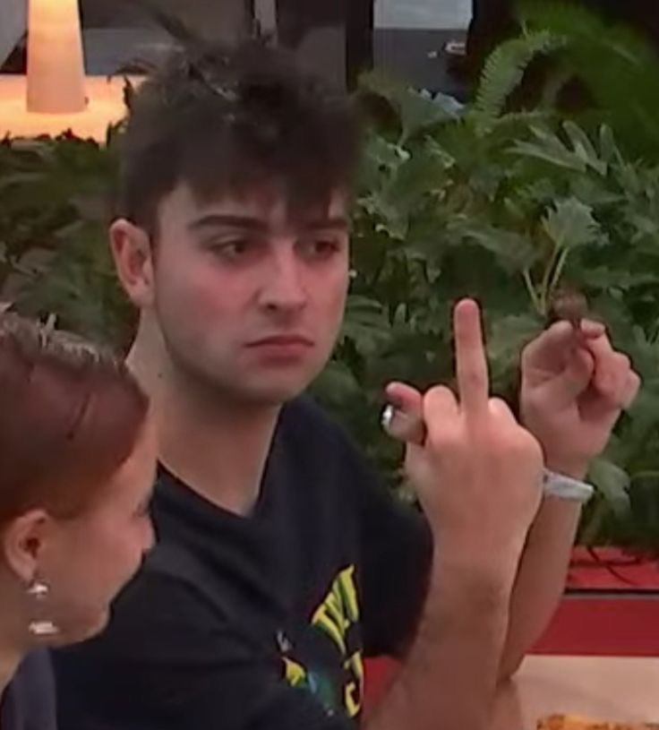 Carlabernaal's tweet photo. tened cojones a decir que Juanjo no se merece ganar este programa #OTGala9 https://t.co/hfXRp7lmmW