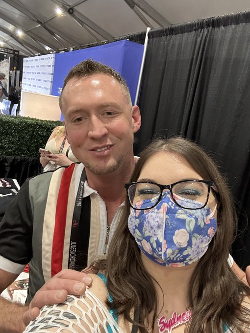 Day 2 with @PierceParisXXX @LunaStormxxx @brina_scarlett @Adora_Belly &amp; @QueenAvaRacks https://t.co/<a class="tags" href="/tag/pierceparisxxx">@pierceparisxxx</a><a class="tags" target="_blank" title="On Twitter" href="/?out=eyJ0eXAiOiJKV1QiLCJhbGciOiJIUzUxMiJ9.eyJpYXQiOjE3MzA0MjA4NTksImlzcyI6InR3cG9ybnN0YXJzLmNvbSIsIm5iZiI6MTczMDQyMDg1OSwiZXhwIjoxNzYxOTU2ODU5LCJyZWRpcmVjdF91cmwiOiJodHRwczovL3R3aXR0ZXIuY29tL0x1bmFTdG9ybXh4eCJ9.otuO17N9S7WqLIcv4FL8IMRdjLxB6CGuoIOseuRh0-CIDX4-PD0lTW50VzkaKV5DS067SkhCw7OZUsTLK0iTrA">@LunaStormxxx</a><a class="tags" target="_blank" title="On Twitter" href="/?out=eyJ0eXAiOiJKV1QiLCJhbGciOiJIUzUxMiJ9.eyJpYXQiOjE3MzA0MjA4NTksImlzcyI6InR3cG9ybnN0YXJzLmNvbSIsIm5iZiI6MTczMDQyMDg1OSwiZXhwIjoxNzYxOTU2ODU5LCJyZWRpcmVjdF91cmwiOiJodHRwczovL3R3aXR0ZXIuY29tL2JyaW5hX3NjYXJsZXR0In0.nmJhv6rgeVH2gVARwPpXdlqgdKP9l2LZHW5bq_DGv1IvcA7N2EZTBZVXKWYiIv1sHps4qkPWpkLKz_oFT4Rp0g">@brina_scarlett</a><a href="/tag/clip"class="tags"><span>#clip</span></a>