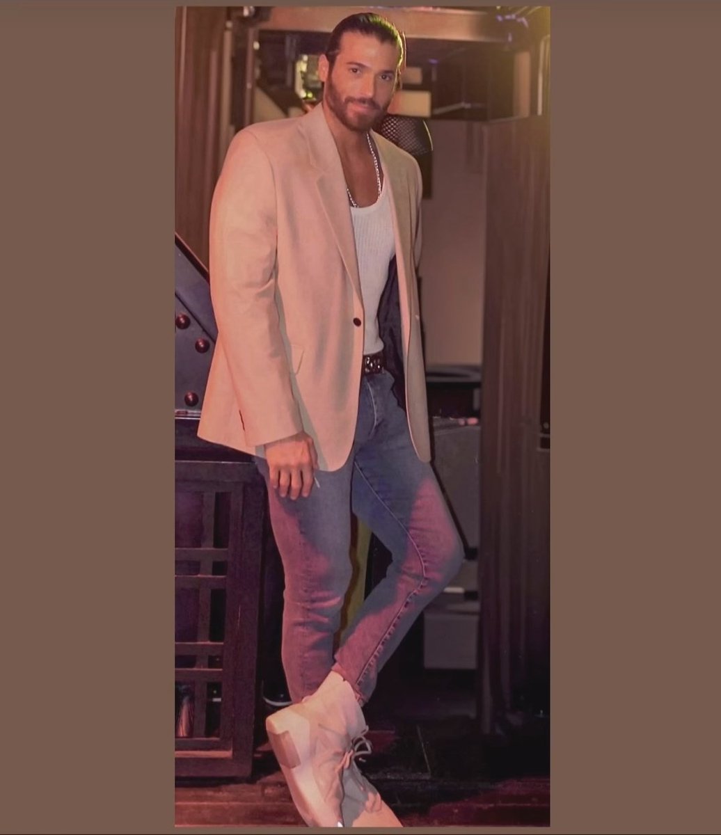 samishg80's tweet photo. 😍😍 #CanYaman https://t.co/KYZGpxl6Xd