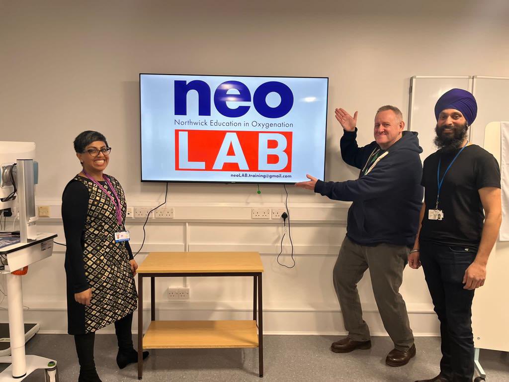 oldandbaffled's tweet photo. @NorthwickNEO airway lab is officially open! Invaluable trading resource for the department and for @LNWH_NHS Huge efforts by @AnaesthetiSingh and @LondonSneh  to get this done 👏🙏 and thanks to all who have made #NEO the roaring success it is 😁 https://t.co/Ux0yFCcGwB