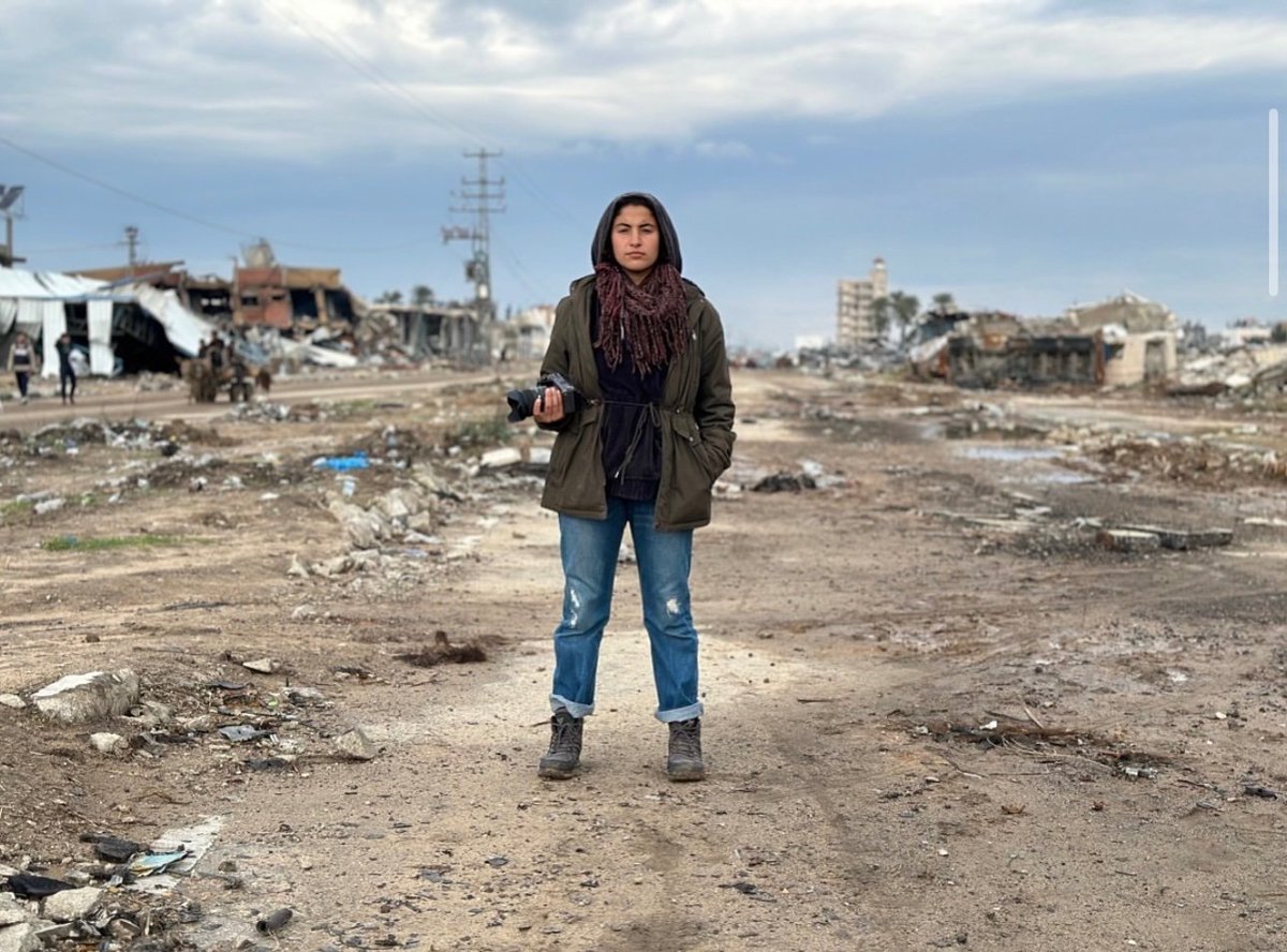 firstlovedotmp3's tweet image. Reposting with #AltTextPalestine for accessibility.

Bisan's latest Instagram post: