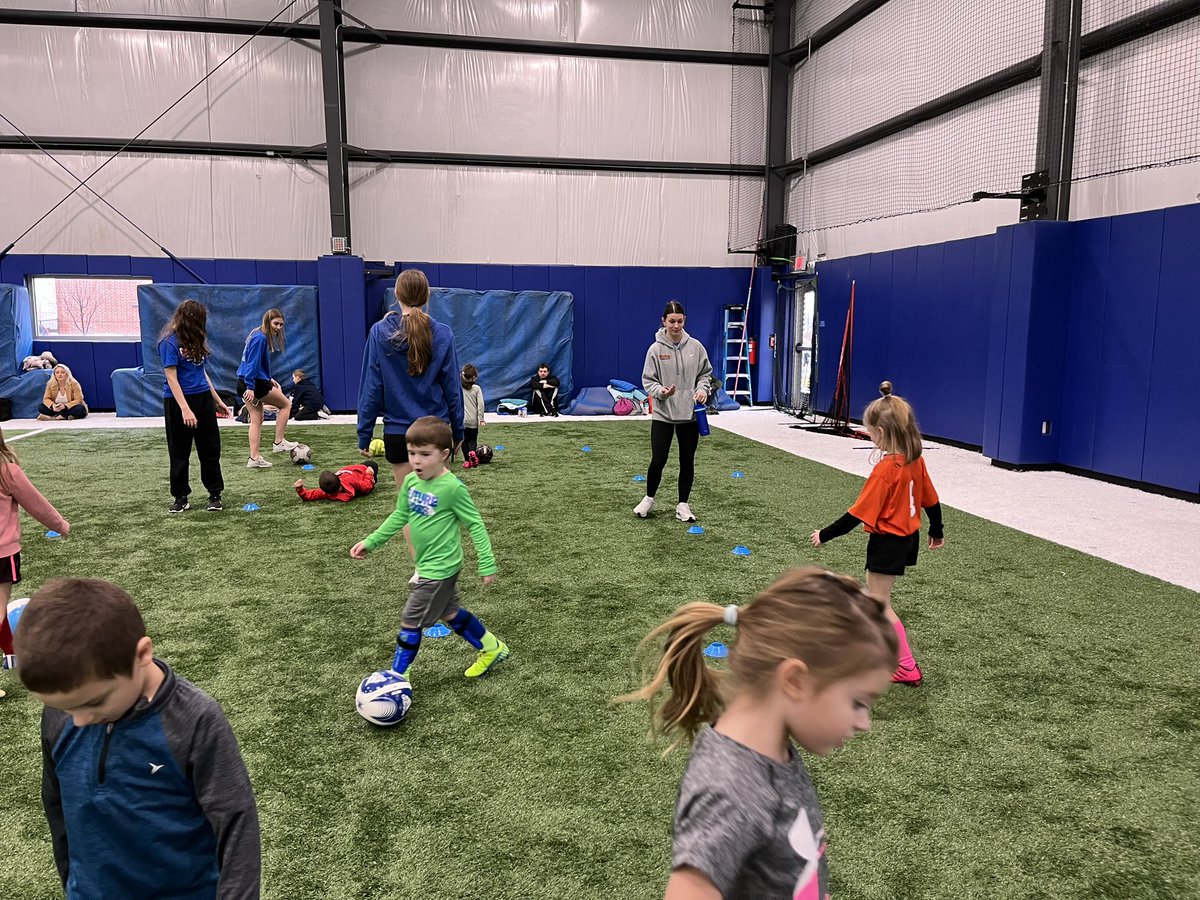 Enjoyed volunteering with Liberty Benton Youth Sports this Sunday - always fun to give back to the game &amp; support youth soccer in our community! ⚽

Thanks for having us! <a href="/LibertyBentonHS/">LibertyBentonHS</a> <a href="/LBYouthSports/">LBYSA</a>