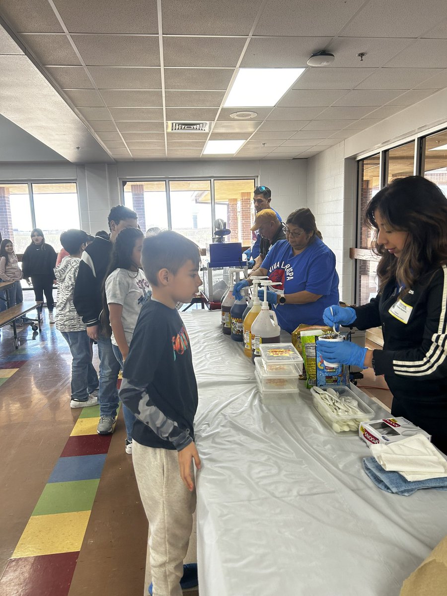 Thank you to Hector Rangel and Viva La Raspa for sponsoring and making 360 snow cones for our students with perfect attendance in January!! @LockhartISD @SouthpawEdu @stepharillo