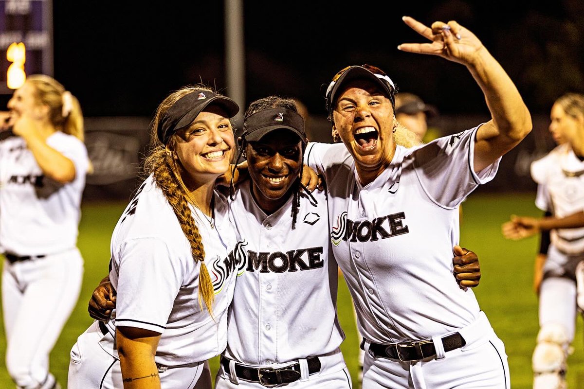 wprofastpitch tweet picture