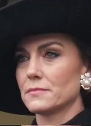 KandiceDean1's tweet photo. HAS KATE GIVEN UP?: Is it possible that Kate has said ENOUGH IS ENOUGH and gone rogue, leaving #ThatFamily to scramble ?!?!?๐ค๐ค๐ค๐ค
#PrincessCatherine
#WhereIsKate
#Abdication
#RunKateRun https://t.co/PdrjfW6HNf