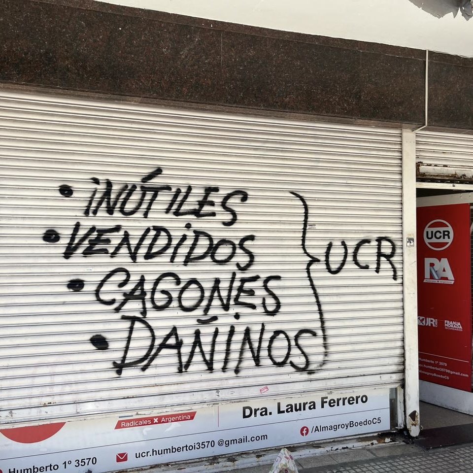 A la violencia y la intolerancia: nunca más.