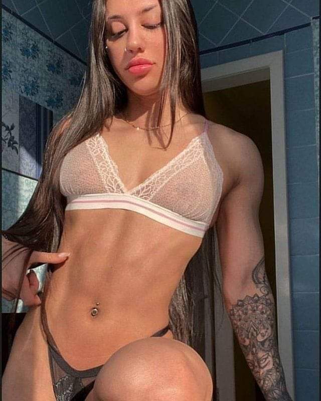 Bakharnabieva's tweet photo. What im seeing 👀 😳!?? https://t.co/aHHMgo1orK