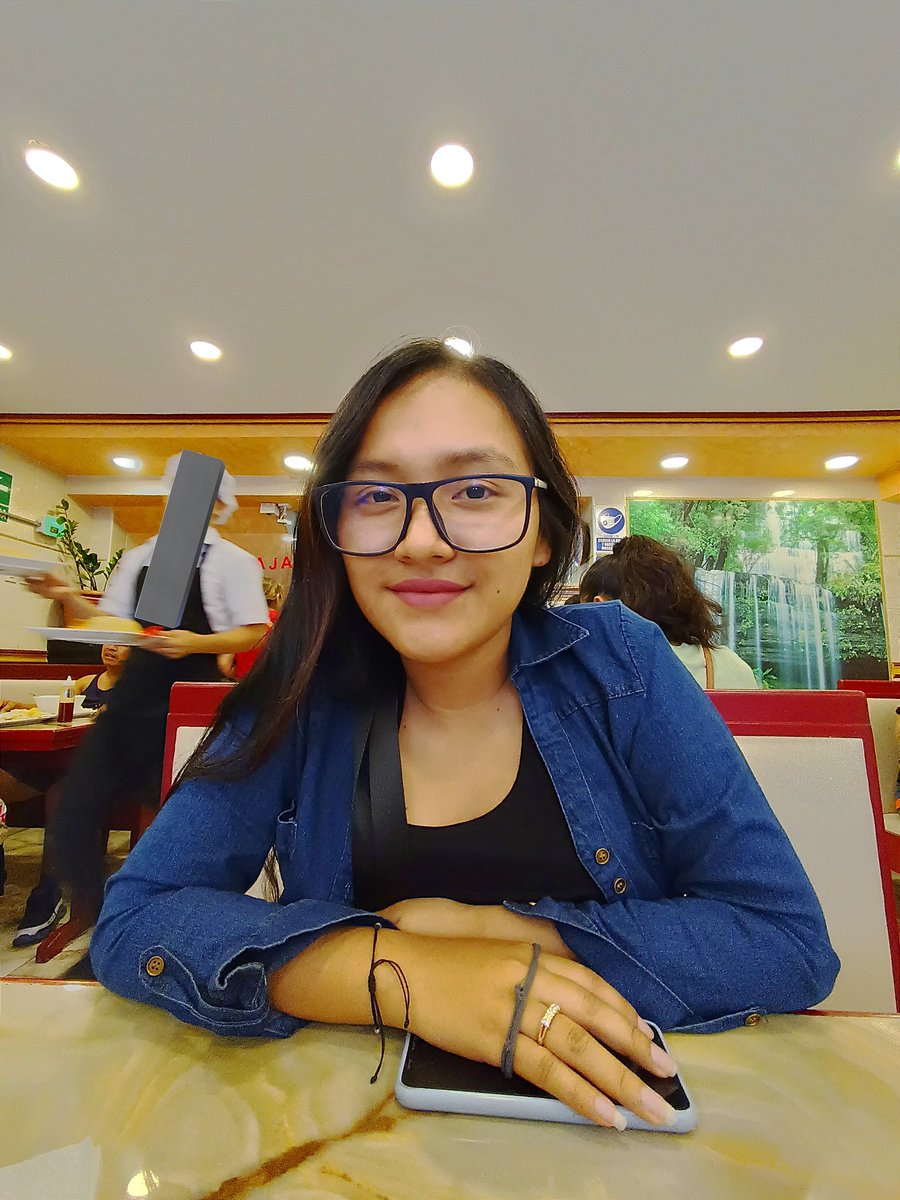 No necesitamos conocernos en persona para mandarnos buena onda y saludarnos cariñosamente, así que... ¡Hola! 😌☺️☺️✨✨✨