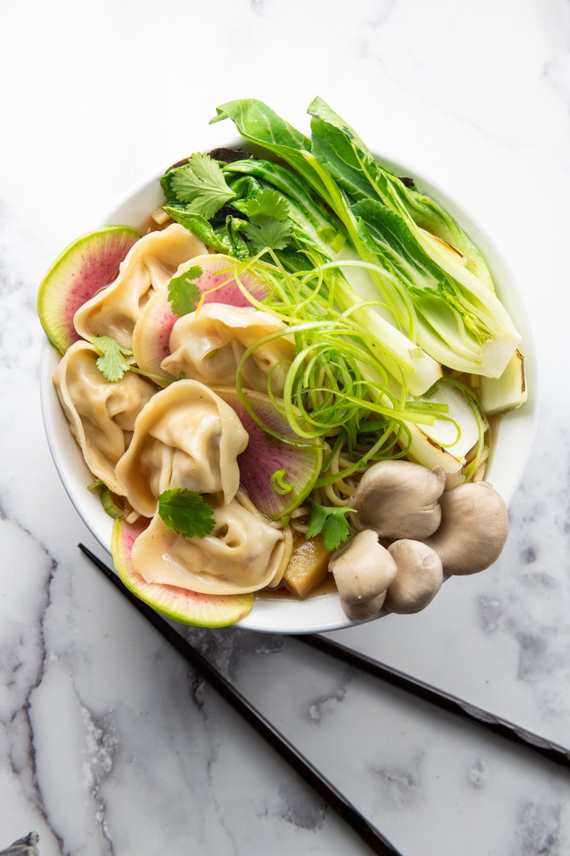 MelissasProduce's tweet photo. This or That

Fried Wontons

Wonton Soup!

Get these recipes for the #LNYCookOff!

https://t.co/uMZnKGsPP4

#melissasproduce https://t.co/rnsWhZxlEc