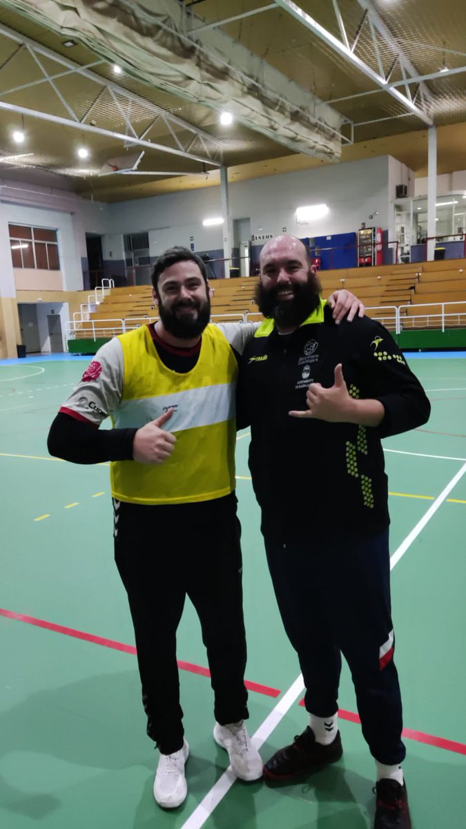 Buen rollito 🇪🇸 👍🏻 🫂 🇵🇹🤟🏻