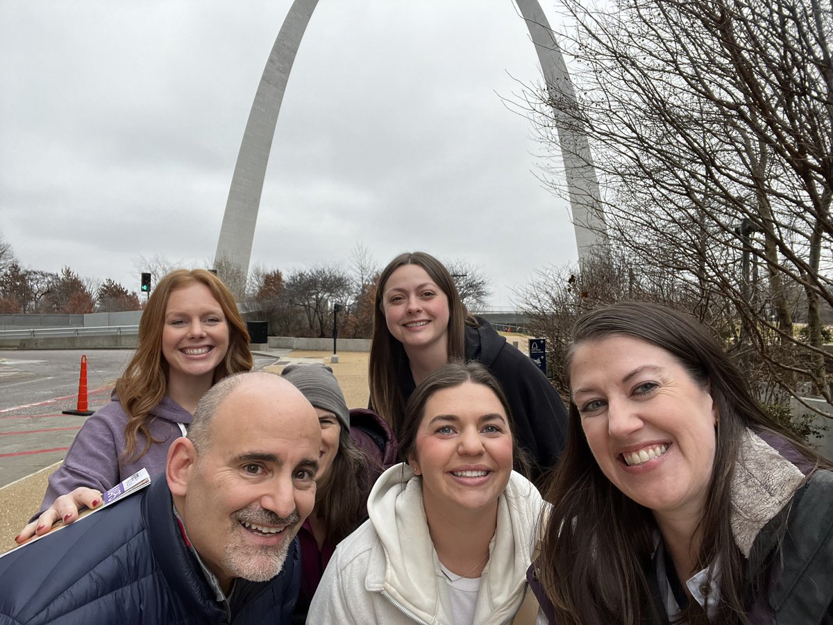 tcardamone07's tweet image. @BCSDBEES makes it to the top of the St Louis Arch! @PLTWorg #sparkingCuriosity2024