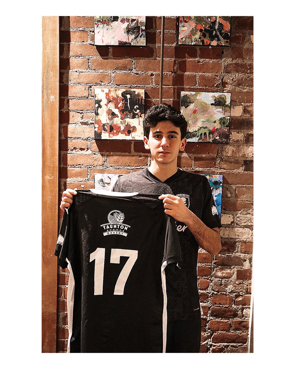 provcityfc's tweet image. Welcome @JakeKrikorian to the Rogues! ✍️